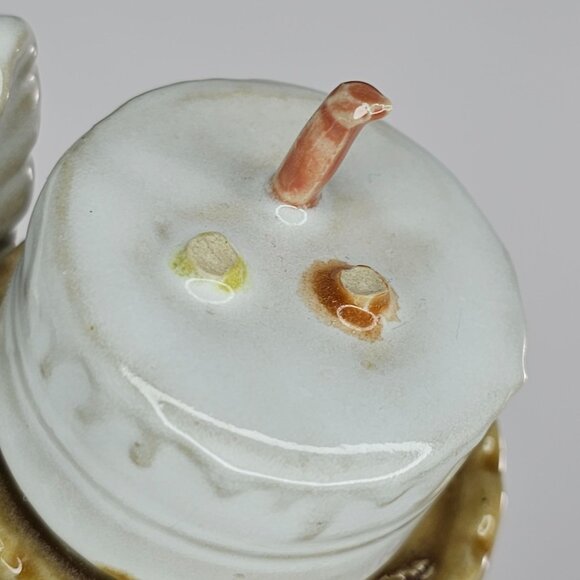 Andrea By Sadek Ceramic Bunny Rabbit Figurine Chef Walking Holding Cake *FLAW* - Picture 7 of 9